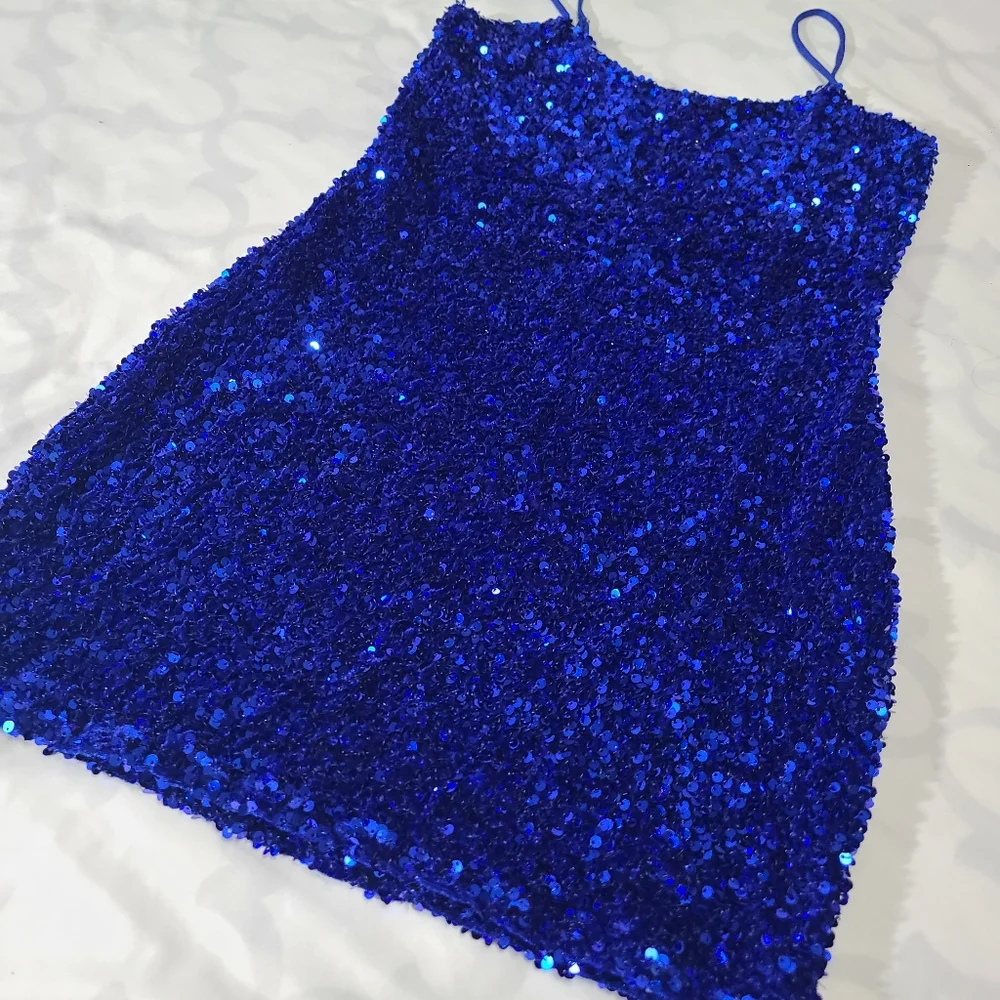 Lucy in the Sky Bodycon Sequin Dress in Royal Blue Size‎ Large